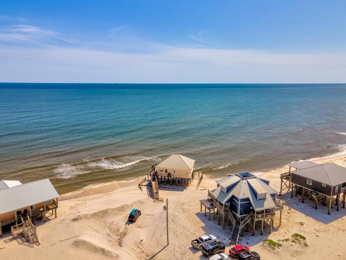 Villa Delphinus - Beachfront! And Pet Friendly! Feel The Ocean Breezed And Hear The Waves Lapping Right At Your Doorstep! Home 더핀 아일랜드 외부 사진