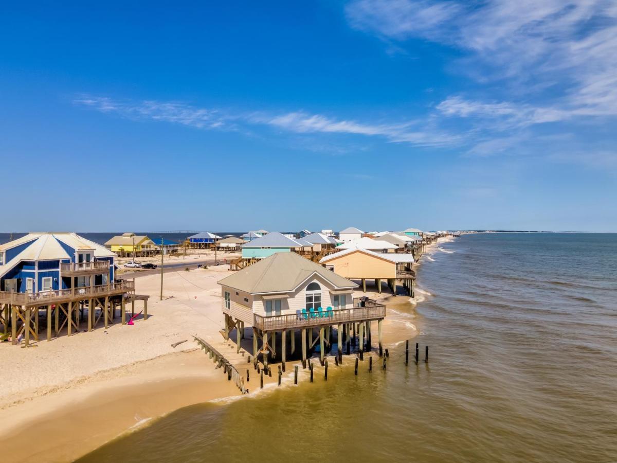 Villa Delphinus - Beachfront! And Pet Friendly! Feel The Ocean Breezed And Hear The Waves Lapping Right At Your Doorstep! Home 더핀 아일랜드 외부 사진